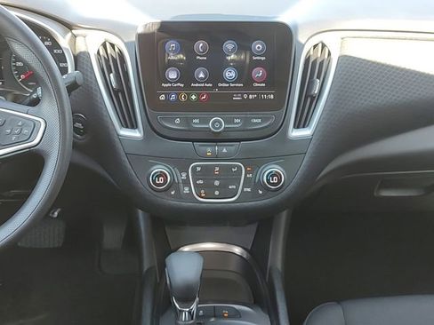 Used 2025 Chevrolet Malibu LT FWD image 13