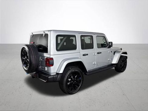Certified 2023 Jeep Wrangler Unlimited Sahara w/ Cold Weather Group AWD/4WD image 7