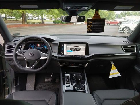 New 2025 Volkswagen Atlas Cross Sport SEL image 12