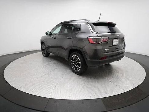 Certified 2022 Jeep Compass Limited image 12