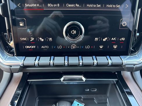 New 2026 GMC Yukon XL Denali AWD/4WD image 21