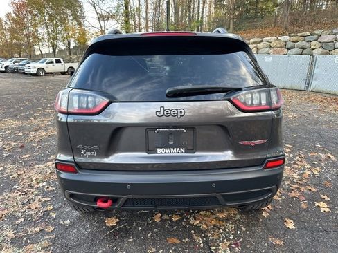 Used 2019 Jeep Cherokee Trailhawk w/ Cold Weather Group image 4