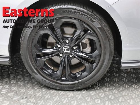 Used 2025 Honda Accord SE image 30