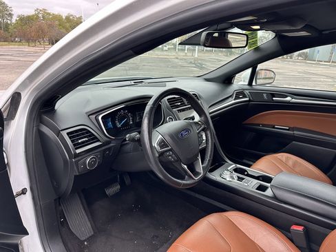 Used 2019 Ford Fusion Titanium image 13