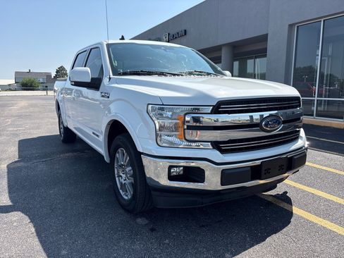 Used 2019 Ford F150 Lariat w/ Trailer Tow Package RWD image 3