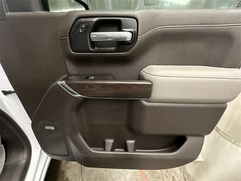 Used 2019 GMC Sierra 1500 SLT w/ SLT Convenience Package image 25