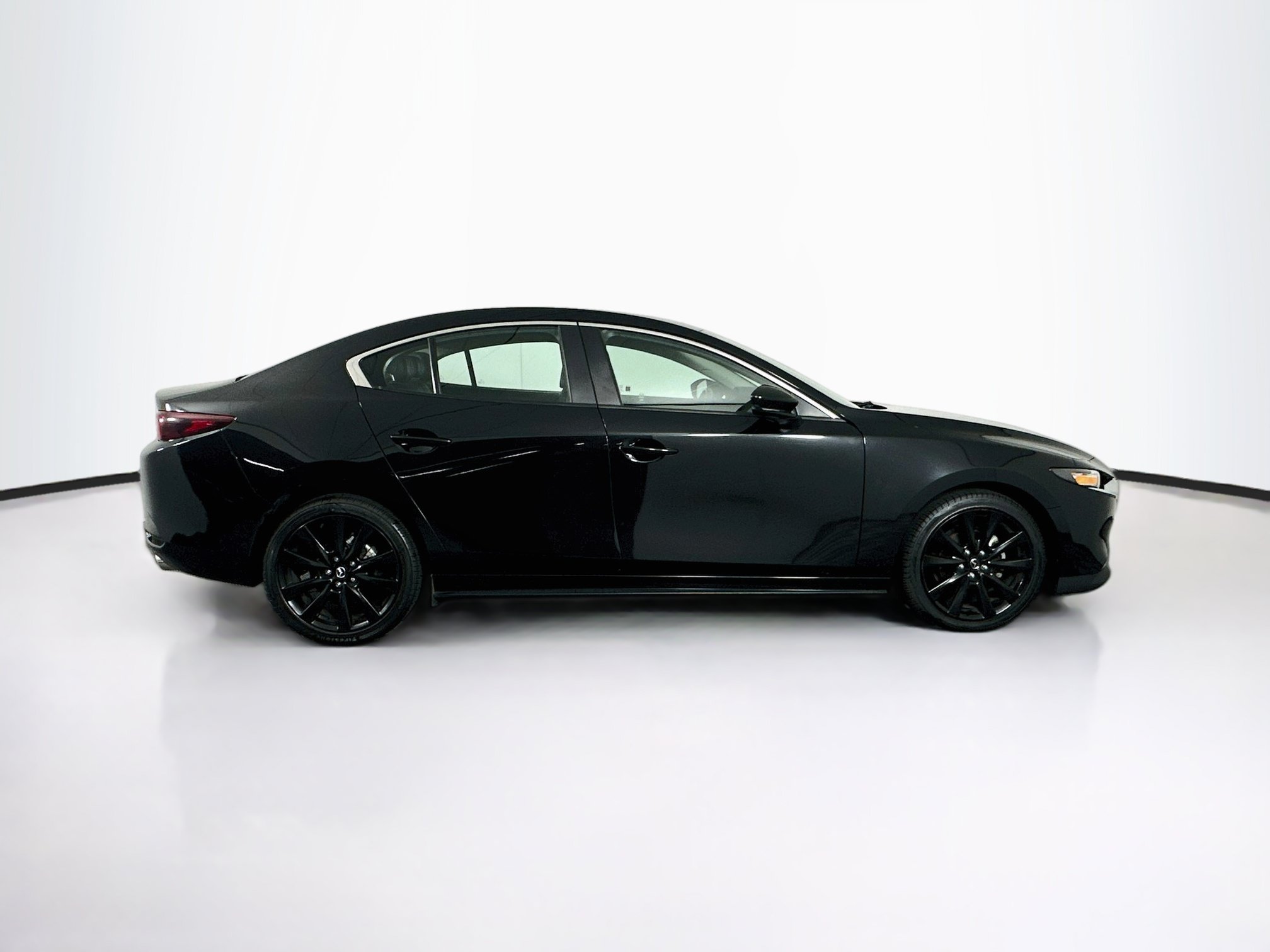 Used 2024 MAZDA MAZDA3 s FWD image 10