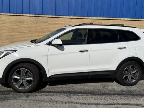 Used 2016 Hyundai Santa Fe SE image 3