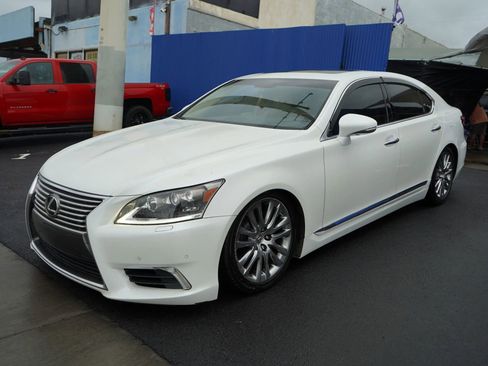Used 2013 Lexus LS 460 RWD image 4