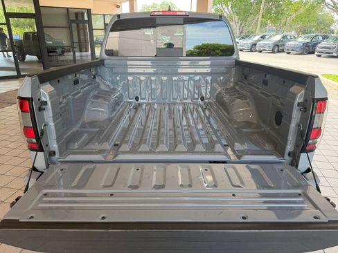 Used 2026 Nissan Frontier PRO-4X AWD/4WD image 25