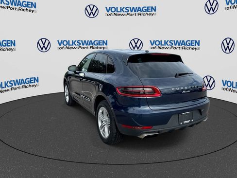 Used 2018 Porsche Macan AWD/4WD image 12
