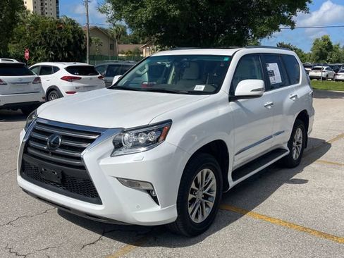 Used 2019 Lexus GX 460 Luxury AWD/4WD image 2
