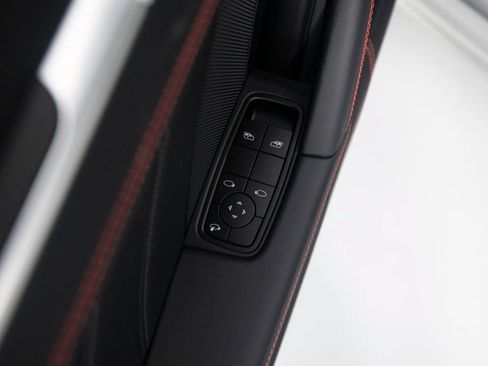 Certified 2026 Porsche 911 Carrera S RWD image 22