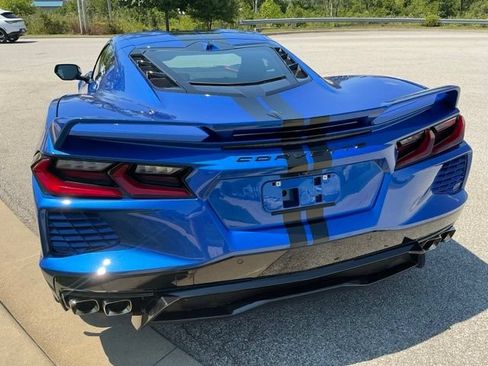 Used 2022 Chevrolet Corvette Stingray Preferred Cpe w/ Z51 Performance Package RWD image 10