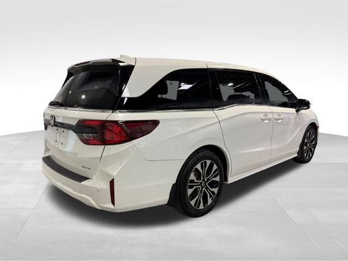 Used 2025 Honda Odyssey Elite image 7
