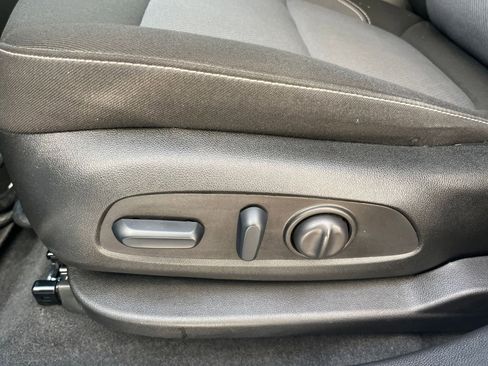 Used 2025 Chevrolet Blazer LT image 22