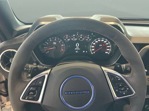 Used 2018 Chevrolet Camaro ZL1 RWD image 15