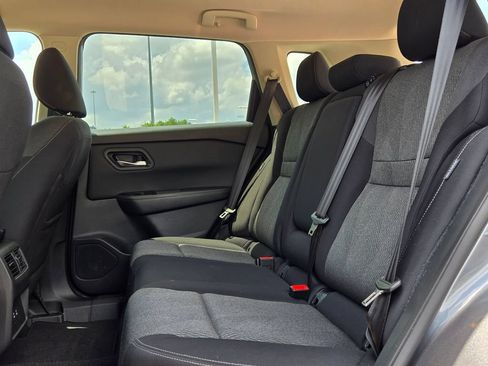 Used 2024 Nissan Rogue SV FWD image 22
