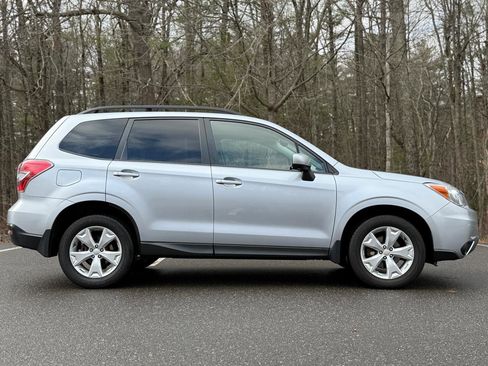 Used 2015 Subaru Forester 2.5i Premium w/ All-Weather Package image 4