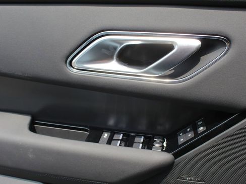 Used 2026 Land Rover Range Rover Velar S AWD/4WD image 17