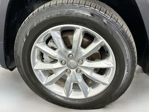 Used 2015 Jeep Cherokee Limited AWD/4WD image 32