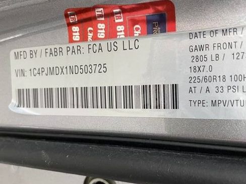 Used 2022 Jeep Cherokee Limited w/ Trailer Tow Group AWD/4WD image 29
