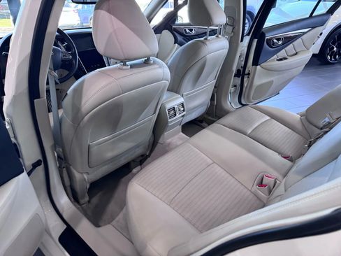 Used 2015 INFINITI Q50 Sport w/ Technology Package image 18