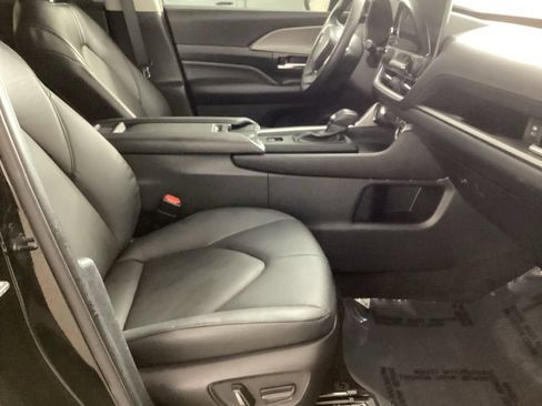 Used 2024 Toyota Grand Highlander AWD image 22