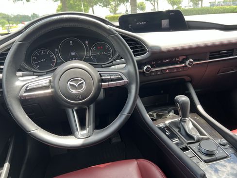 Used 2022 MAZDA MAZDA3 s FWD image 30