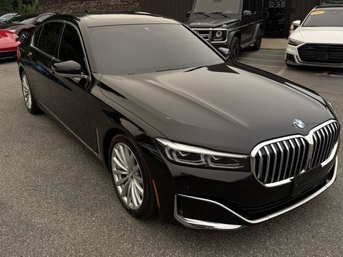 Used 2022 BMW 740i xDrive w/ Premium Package AWD/4WD image 19