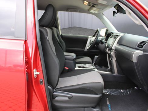 Used 2024 Toyota 4Runner SR5 image 36