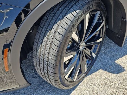 New 2026 Toyota Crown Platinum image 33