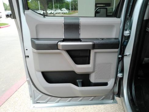 Used 2020 Ford F150 XLT AWD/4WD image 17