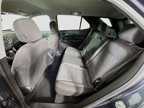 Used 2023 Chevrolet Equinox LT AWD/4WD image 16