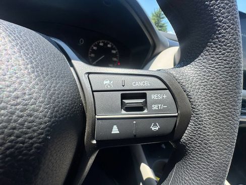 New 2026 Honda HR-V LX image 20