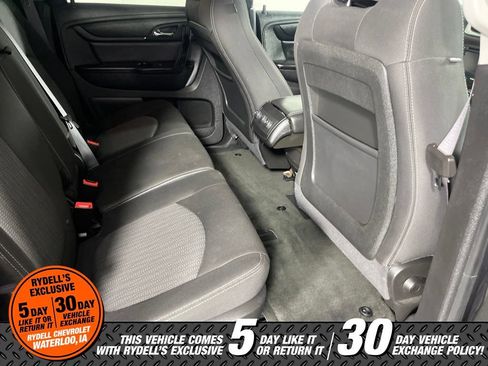 Used 2015 Chevrolet Traverse LT w/ Style and Technology Package FWD image 14