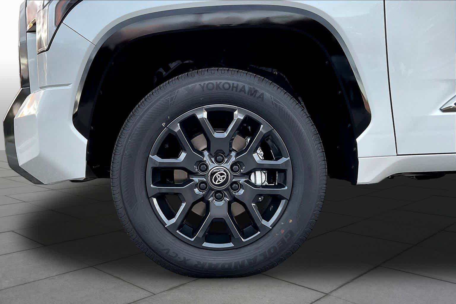 New 2026 Toyota Tundra Platinum AWD/4WD image 11