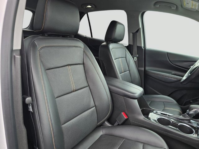 Used 2022 Chevrolet Equinox Premier AWD/4WD image 10