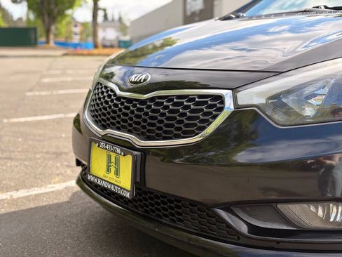 Used 2016 Kia Forte LX FWD image 16