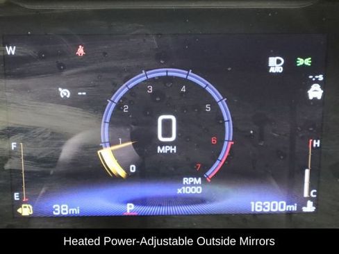 Used 2025 Chevrolet Trax LT w/ LT Convenience Package image 11