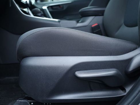 Used 2024 Toyota RAV4 LE image 22