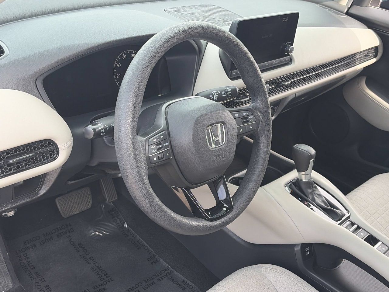 Used 2025 Honda HR-V LX image 17