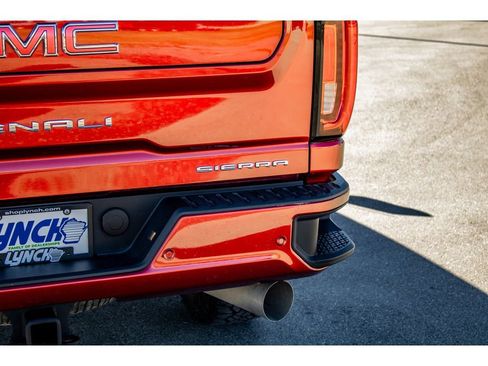 Used 2023 GMC Sierra 3500 Denali image 10