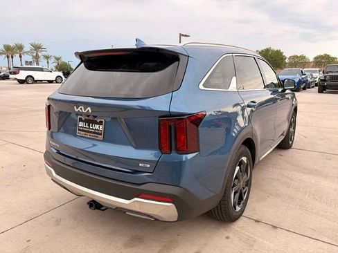 Used 2025 Kia Sorento EX w/ EX Panoramic Sunroof Package AWD/4WD image 9
