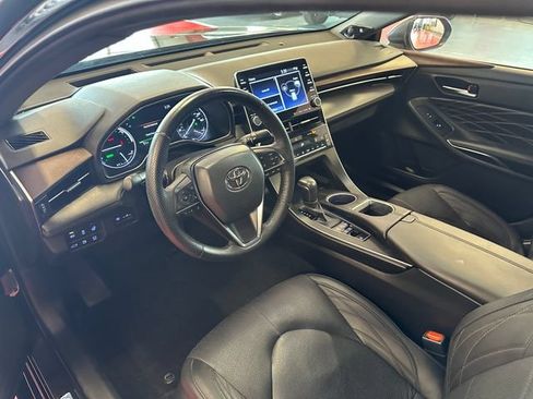 Certified 2022 Toyota Avalon Limited w/ Advanced Safety Package FWD image 11