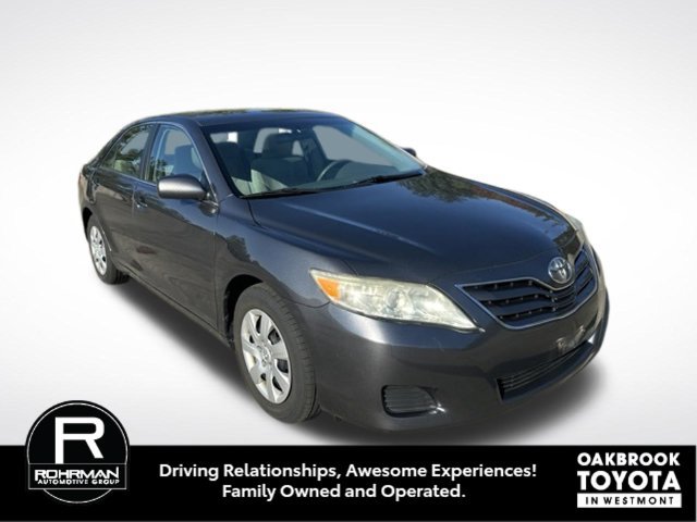 Used 2011 Toyota Camry LE FWD image 2