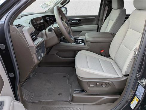 New 2026 Chevrolet Suburban LS image 15