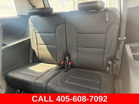 Used 2023 GMC Acadia SLT w/ Elevation Edition FWD image 14
