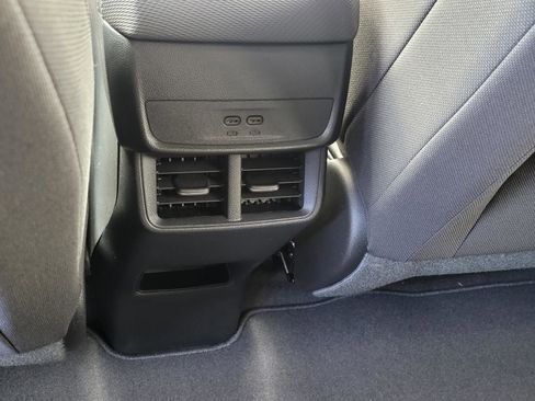 New 2026 Chevrolet Equinox LT image 12