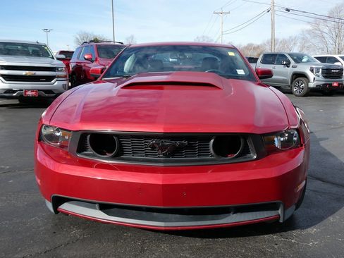 Used 2010 Ford Mustang GT Premium image 9